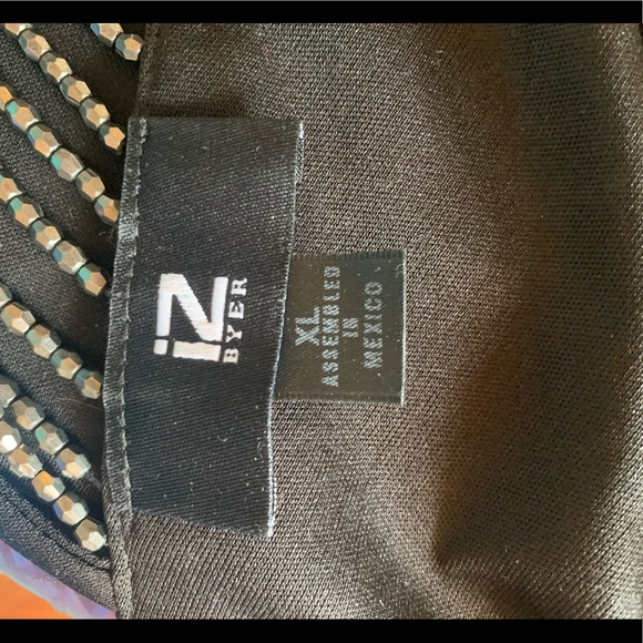 Black Iz Byer Top - Picture 3 of 3